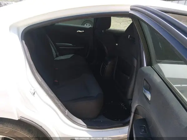 2C3CDXHG7JH234679 2018 DODGE CHARGER - Image 8