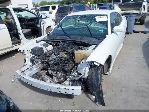 2C3CDXHG7KH583858 2019 DODGE CHARGER - Image 2