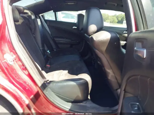 2C3CDXHG7KH607365 2019 DODGE CHARGER - Image 8