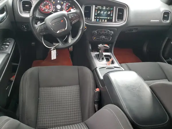2C3CDXHG7KH630418 2019 DODGE CHARGER - Image 8