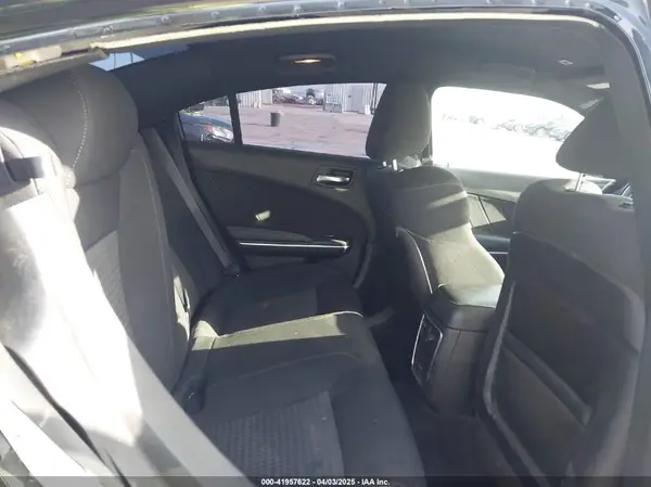 2C3CDXHG7KH671082 2019 DODGE CHARGER - Image 8