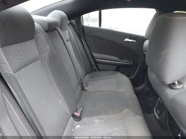 2C3CDXHG8GH210738 2016 DODGE CHARGER - Image 8