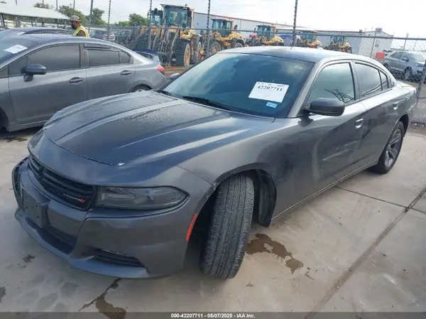 2C3CDXHG8GH215518 2016 DODGE CHARGER - Image 2