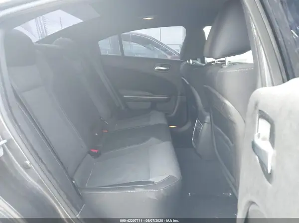 2C3CDXHG8GH215518 2016 DODGE CHARGER - Image 8