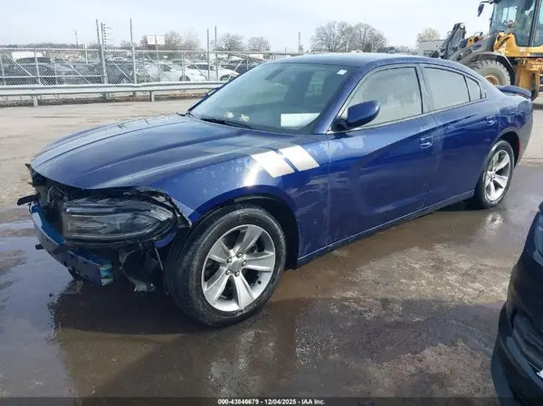 2C3CDXHG8GH237440 2016 DODGE CHARGER - Image 2