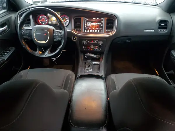 2C3CDXHG8GH247319 2016 DODGE CHARGER - Image 8