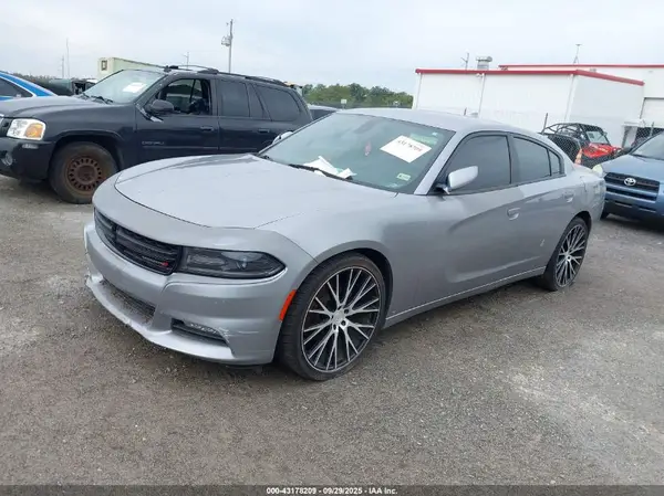 2C3CDXHG8GH302769 2016 DODGE CHARGER - Image 2