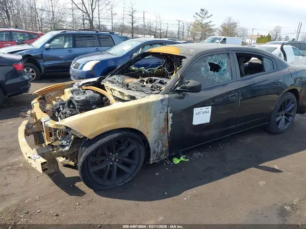 2C3CDXHG8GH302948 2016 DODGE CHARGER - Image 2