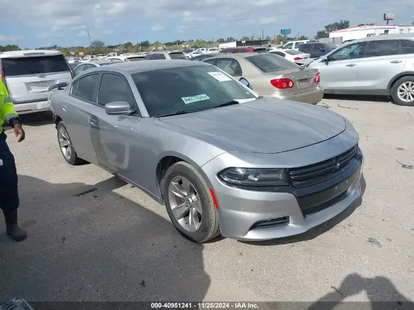 2C3CDXHG8GH335044 2016 DODGE CHARGER - Image 1