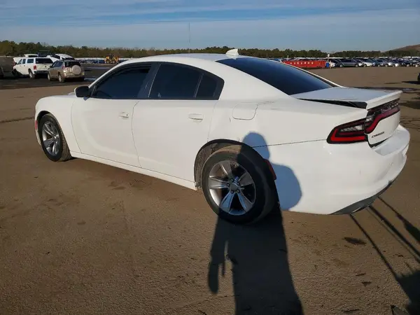 2C3CDXHG8GH355181 2016 DODGE CHARGER - Image 2