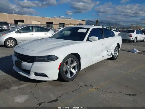 2C3CDXHG8HH524620 2017 DODGE CHARGER - Image 2