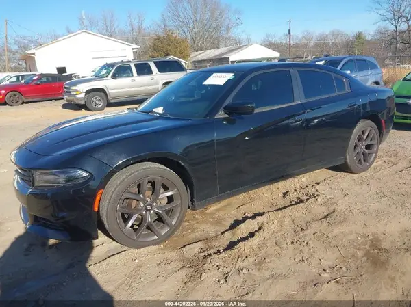 2C3CDXHG8JH133943 2018 DODGE CHARGER - Image 2
