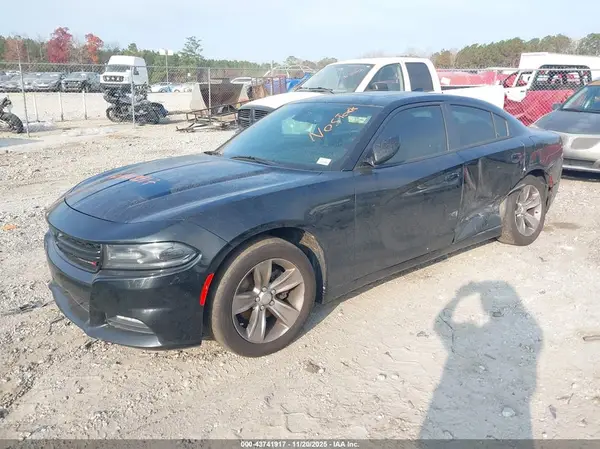 2C3CDXHG8JH157644 2018 DODGE CHARGER - Image 2