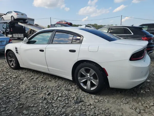 2C3CDXHG8JH157935 2018 DODGE CHARGER - Image 2