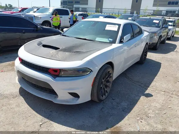 2C3CDXHG8JH176470 2018 DODGE CHARGER - Image 2