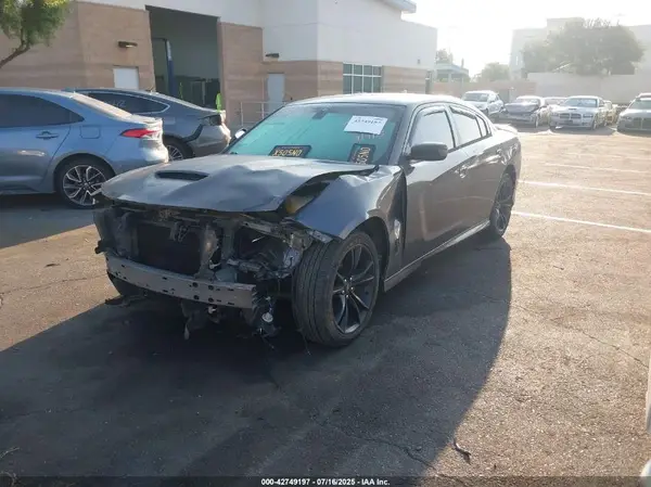2C3CDXHG8JH230124 2018 DODGE CHARGER - Image 2