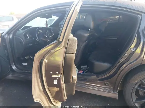 2C3CDXHG8JH230124 2018 DODGE CHARGER - Image 8
