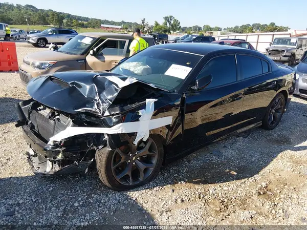 2C3CDXHG8JH234769 2018 DODGE CHARGER - Image 2