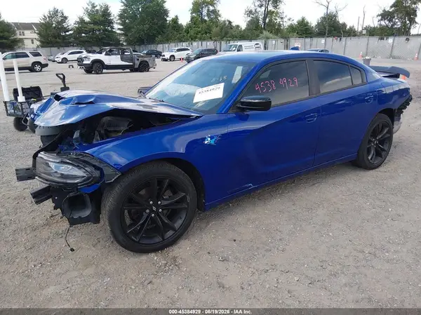 2C3CDXHG8JH254360 2018 DODGE CHARGER - Image 2
