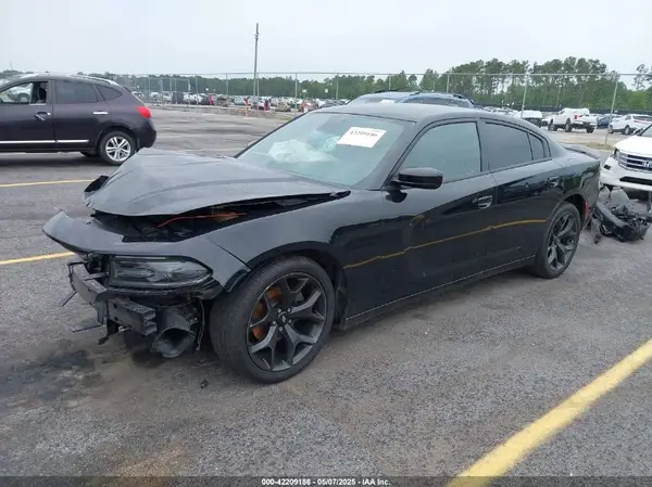 2C3CDXHG8JH313696 2018 DODGE CHARGER - Image 2