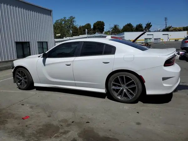 2C3CDXHG8JH323239 2018 DODGE CHARGER - Image 2