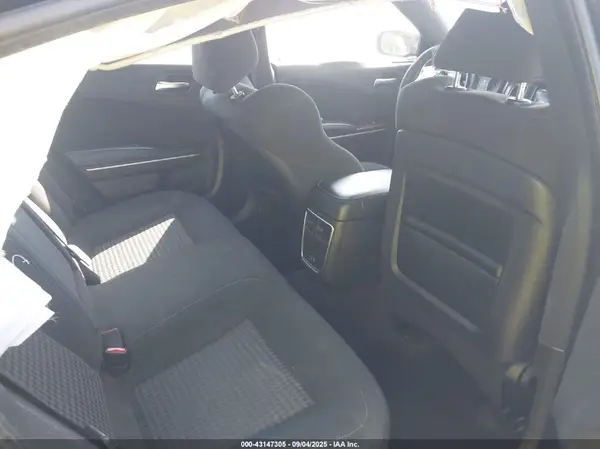 2C3CDXHG8KH512989 2019 DODGE CHARGER - Image 8