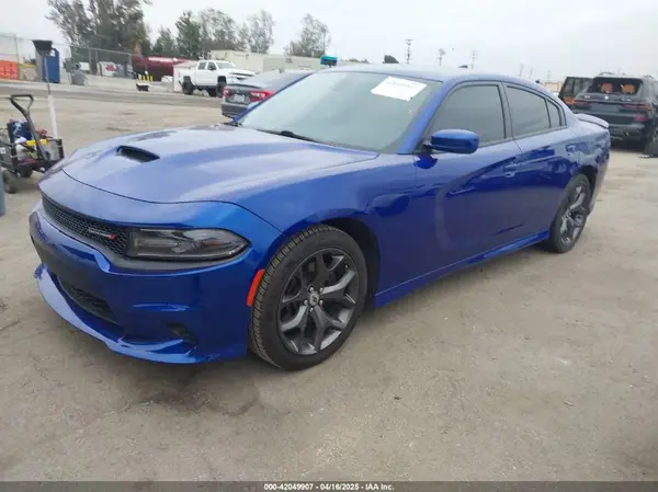 2C3CDXHG8KH558676 2019 DODGE CHARGER - Image 2