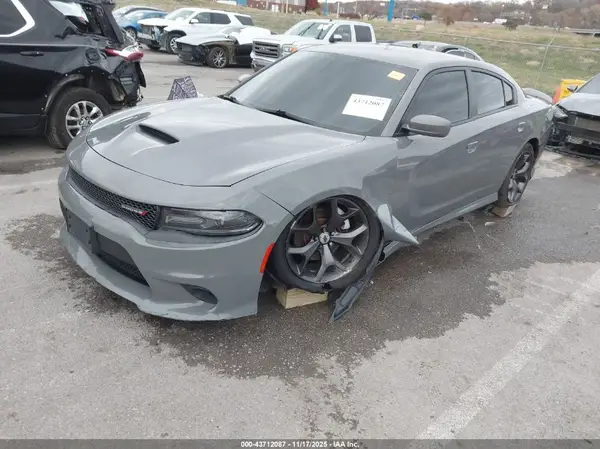 2C3CDXHG8KH567412 2019 DODGE CHARGER - Image 2