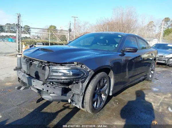 2C3CDXHG8KH584789 2019 DODGE CHARGER - Image 2