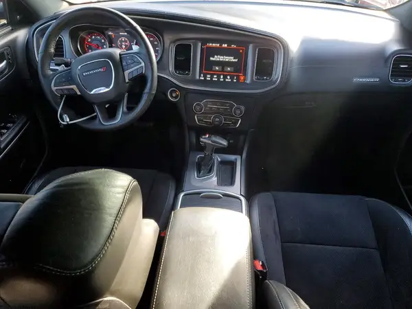 2C3CDXHG8KH589135 2019 DODGE CHARGER - Image 8