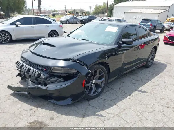 2C3CDXHG8KH614034 2019 DODGE CHARGER - Image 2