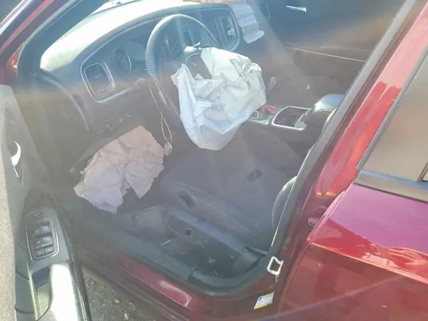 2C3CDXHG8KH630573 2019 DODGE CHARGER - Image 8