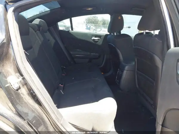 2C3CDXHG8KH666084 2019 DODGE CHARGER - Image 8