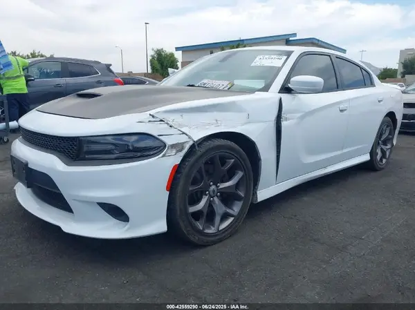2C3CDXHG8KH673732 2019 DODGE CHARGER - Image 2