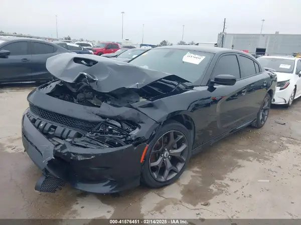 2C3CDXHG8KH680986 2019 DODGE CHARGER - Image 2