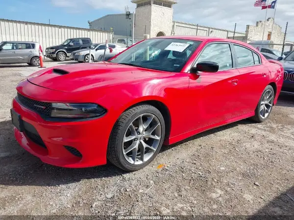 2C3CDXHG8PH554392 2023 DODGE CHARGER - Image 2