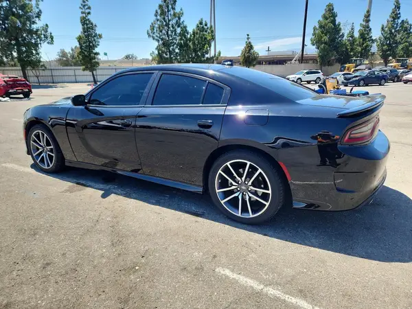 2C3CDXHG8PH561682 2023 DODGE CHARGER - Image 2