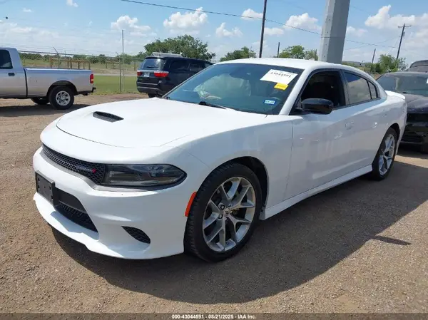 2C3CDXHG8PH651303 2023 DODGE CHARGER - Image 2