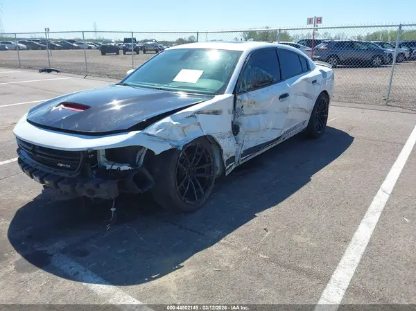 2C3CDXHG9GH204625 2016 DODGE CHARGER - Image 2
