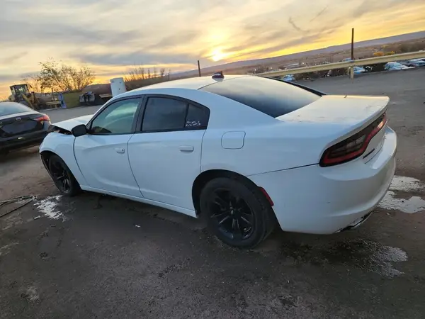 2C3CDXHG9GH227824 2016 DODGE CHARGER - Image 2