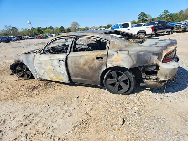 2C3CDXHG9GH323548 2016 DODGE CHARGER - Image 2