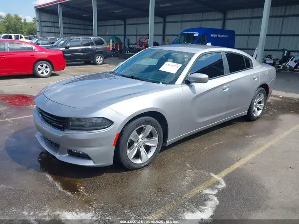 2C3CDXHG9GH339104 2016 DODGE CHARGER - Image 2