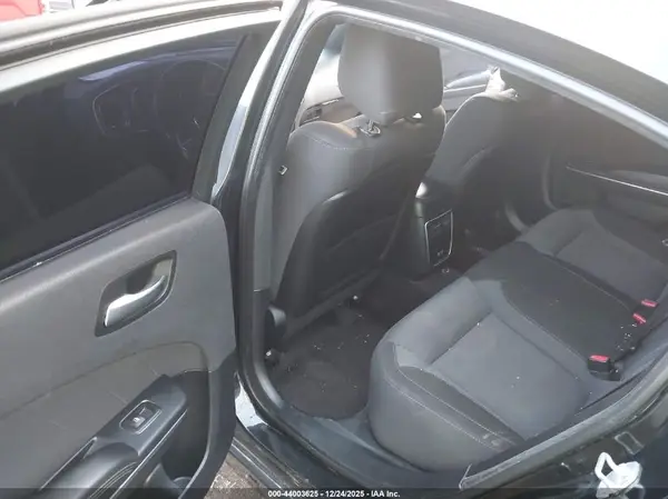 2C3CDXHG9HH522939 2017 DODGE CHARGER - Image 8