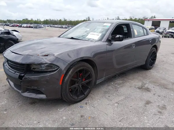 2C3CDXHG9HH523024 2017 DODGE CHARGER - Image 2