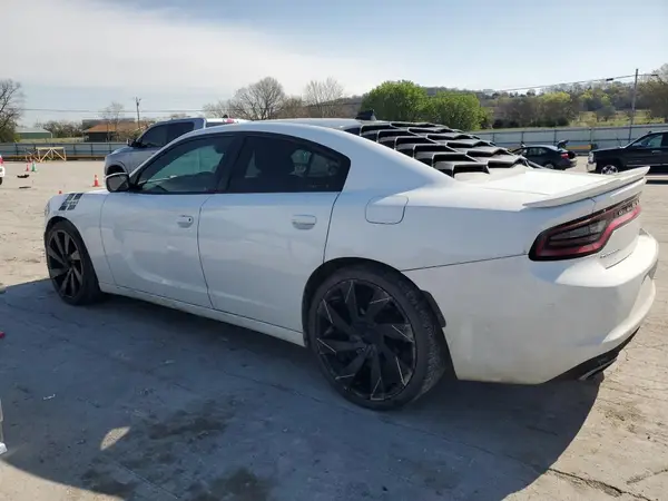 2C3CDXHG9HH541068 2017 DODGE CHARGER - Image 2