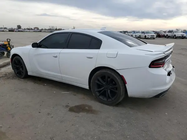 2C3CDXHG9HH583627 2017 DODGE CHARGER - Image 2