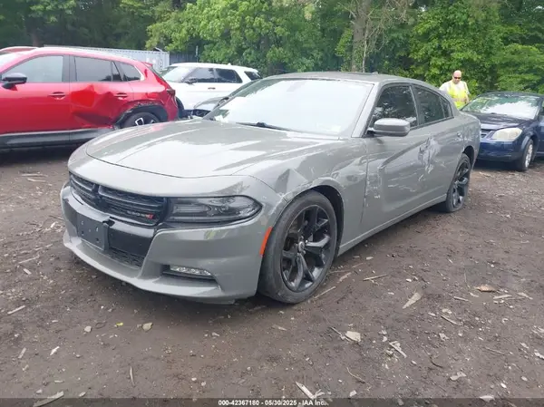 2C3CDXHG9HH617579 2017 DODGE CHARGER - Image 2