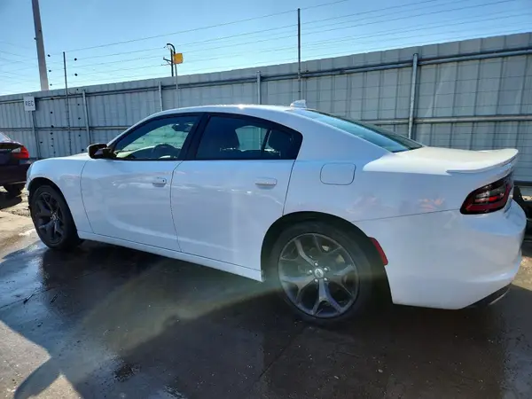 2C3CDXHG9HH643082 2017 DODGE CHARGER - Image 2
