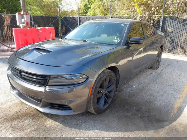 2C3CDXHG9HH649285 2017 DODGE CHARGER - Image 2