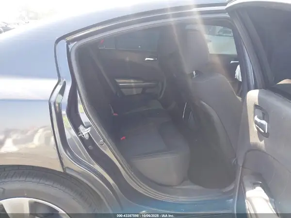2C3CDXHG9HH649514 2017 DODGE CHARGER - Image 8